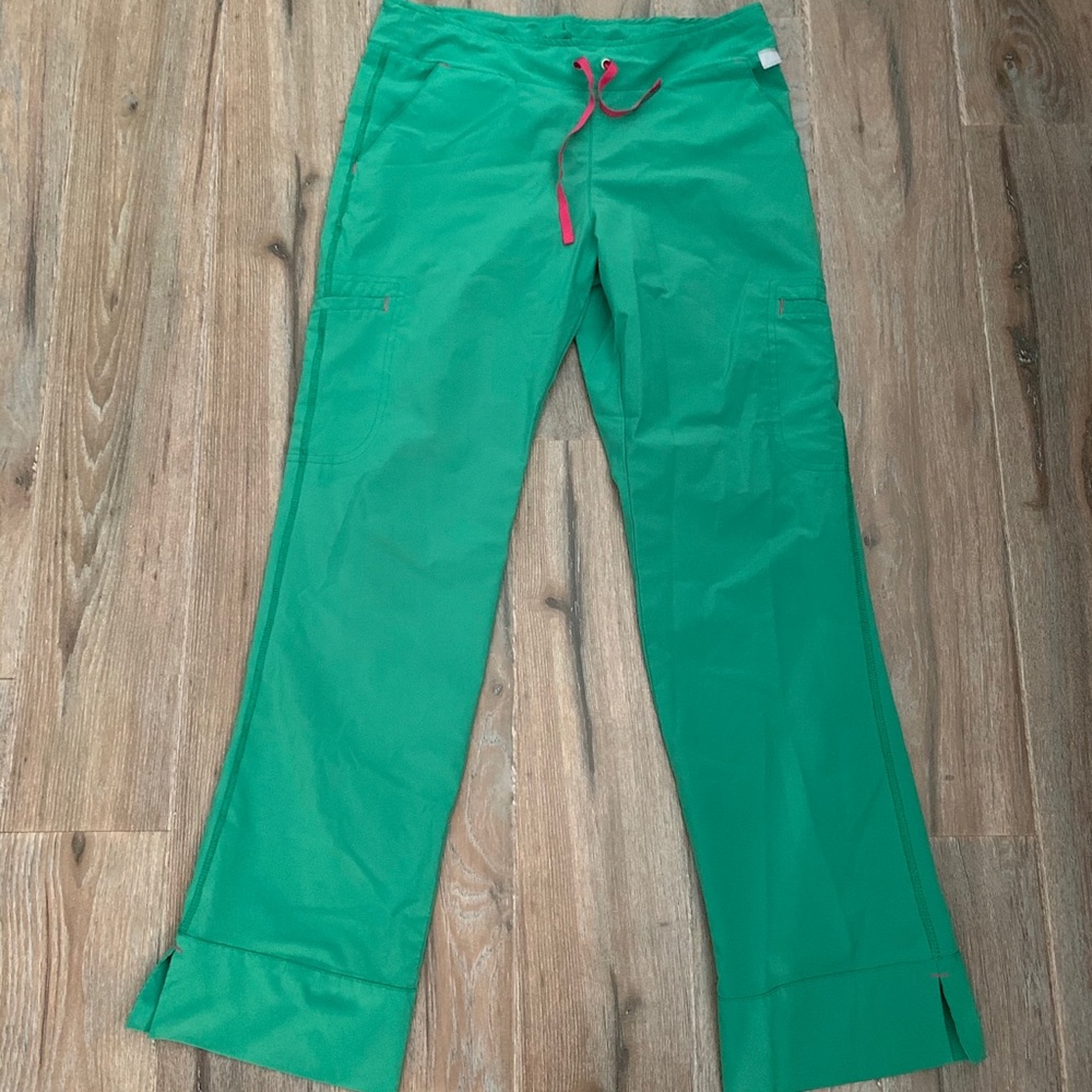Small smitten scrub pants